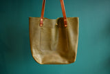 The Meadowsweet Tote - Olive